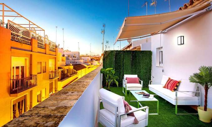 El Arenal Apartment | Bright apartment next to Cathedral. Galera II