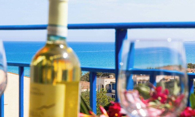 Balestrate House | Bright apartment with sea view 150 meters from the beach wi fi car rental