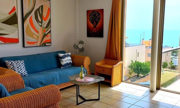 Esquinzo Apartment | Bright apartment with large communal pool