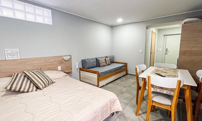 Centro Apartment | Bright studio in Bariloche´s city centre