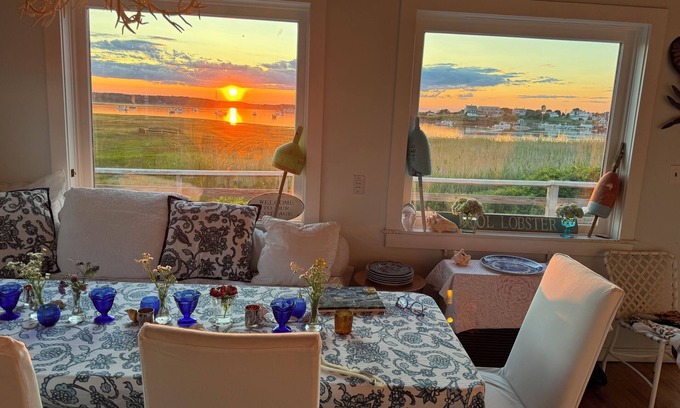 Biddeford Pool Cottage | Bright Beach Cottage, Waterviews, Dog Ok, Honeymoon, Weddings