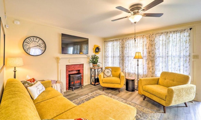 Boone House | Bright Boone Home Walk to Appalachian State!