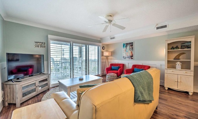 North Carolina Coast Apartment | Bright Carolina Beach Condo - Walk to Shore!