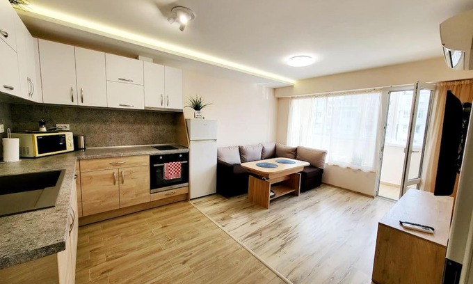 Varna Apartment | Bright City Apartment Varna