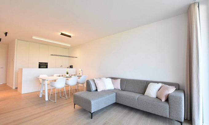 De Panne Apartment | Bright Coastal Family Escape
