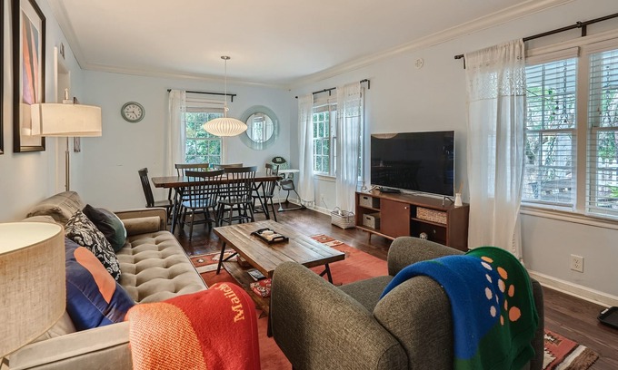 East Side House | Bright & Colorful 3 Bedroom in East Atlanta Village!