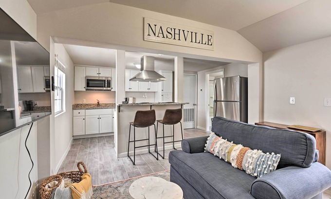 Columbia House | Bright Columbia Home: 47 Mi to Dtwn Nashville