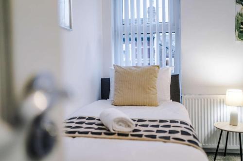 Belle Vue House | Bright & Comfy 4-Bedroom House 10 mins to City by Rest&Recharge