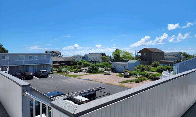 Misquamicut Condo | Bright Condo only a short walk to 3 private beaches