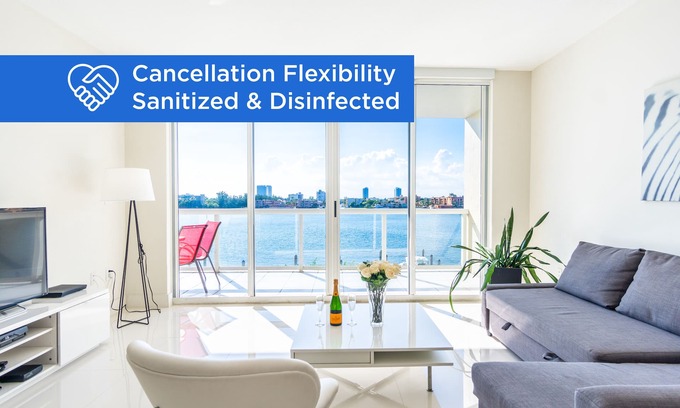 Sunny Isles Beach Condo | Bright condo with striking views of the waterway | WIFI + Parking