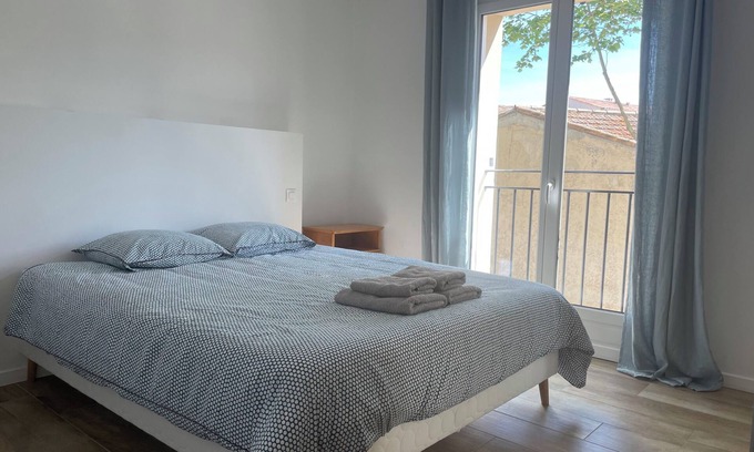 Lambesc Apartment | Bright & Cosy 2-Bed Apartment