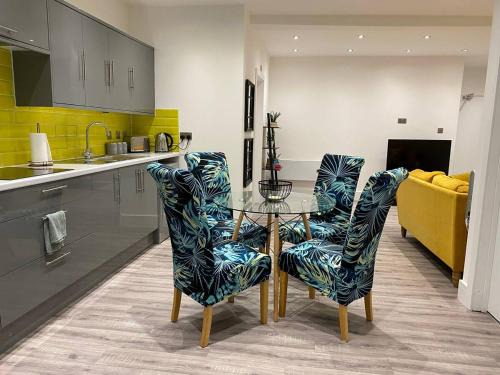 Cwmbrwla Apartment | Bright & Cosy Retreat in Swansea