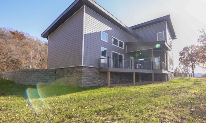 Cotter House | Bright Cotter Vacation Rental with White River Views