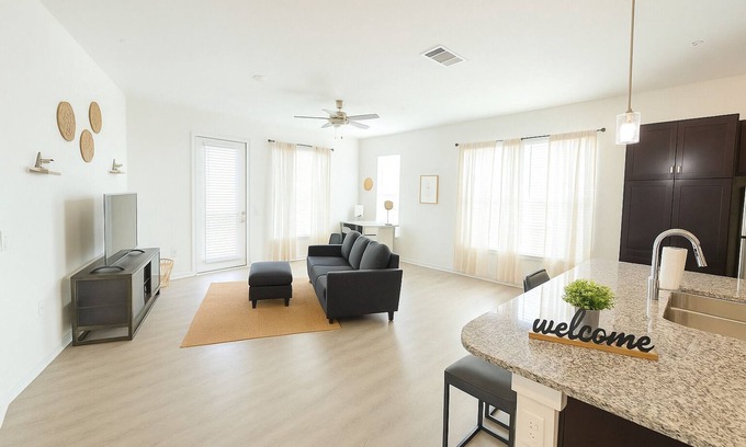 Leander Apartment | Bright & Cozy 1BHK with 1.5 Baths in Leander