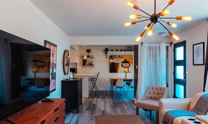 St. James House | Bright & Cozy 4-bedroom House