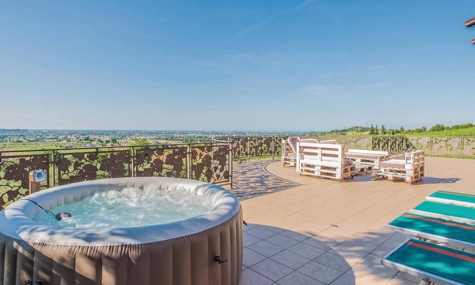Dogana House | Bright detached house surrounded by rolling hills, 8 km from Rimini, 23 km from Riccione and 15 km f
