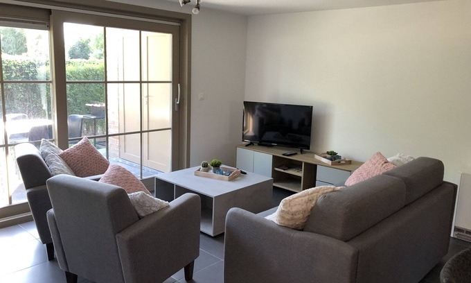 Adinkerke House | Bright Family Stay with Bikes