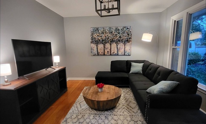 Clarksville House | Bright Four Bedroom Home with Rose Garden Park