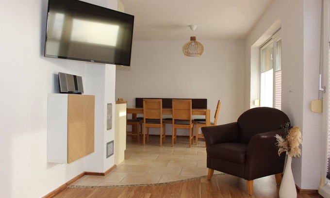 Auerbach Condo | Bright, friendly apartment perfect starting point for excursions