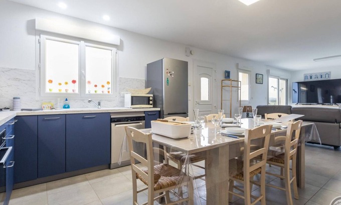 Cotentin Peninsula Cottage | Bright house near Norman coast, golf nearby