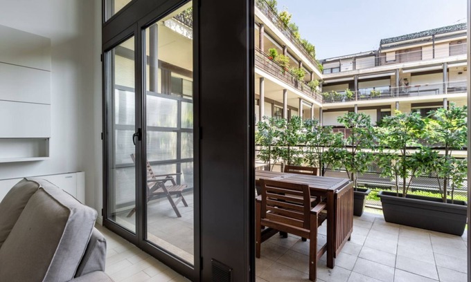 Precotto Apartment | Bright Loft X2 with terrace & shared garden