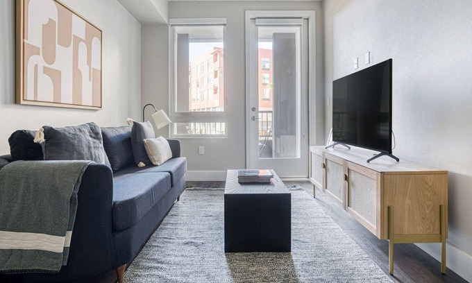 Milpitas Apartment | Bright Milpitas 1BR w/ Gym, Pool & Parking, walk to BART, by Blueground