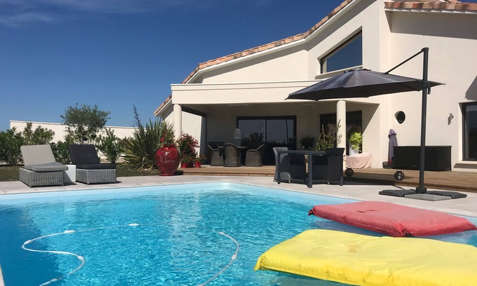 Mauvezin-sur-Gupie House | BRIGHT MODERN HOUSE, 130M2, PRIVATE POOL, QUIET LOCATION