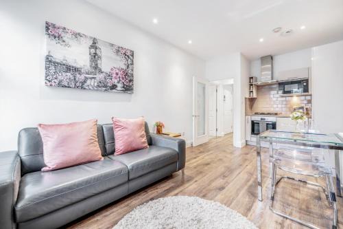 Colville Apartment | Bright & Modern 2-Bed Notting Hill Apartment
