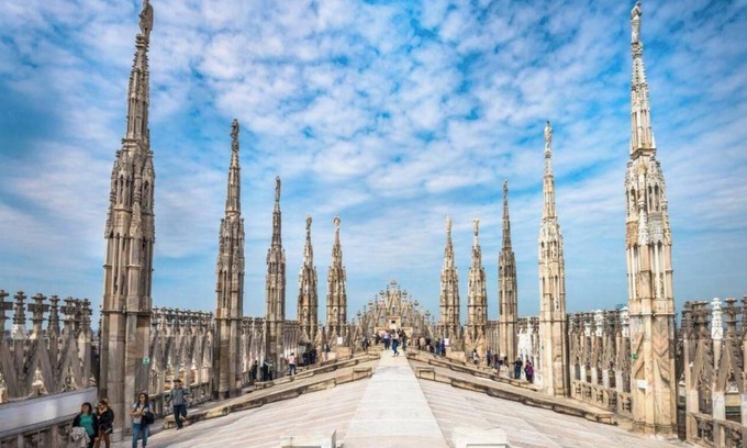 Milan Apartment | Bright & Modern 2-Bedroom Apartment in a Quiet Location