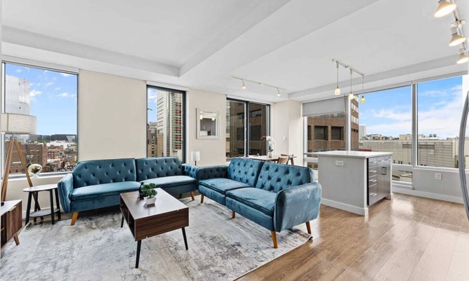 Downtown Boston Apartment | Bright Modern 2BR 2BA unit in downtown Boston