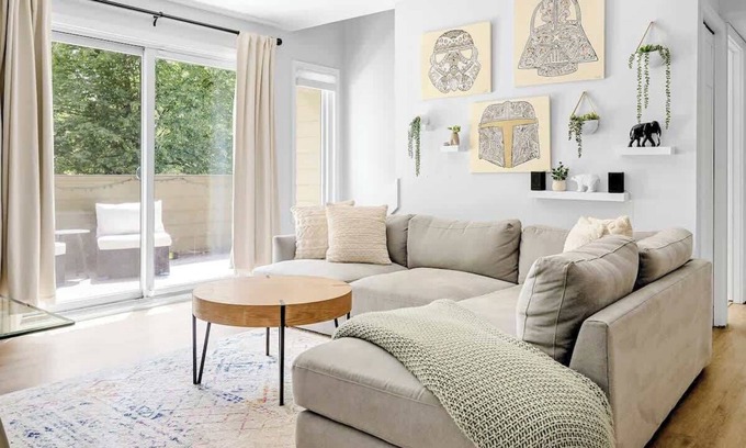 Winding Trail Condo | Bright & Modern | King Suite | Creekside Trail