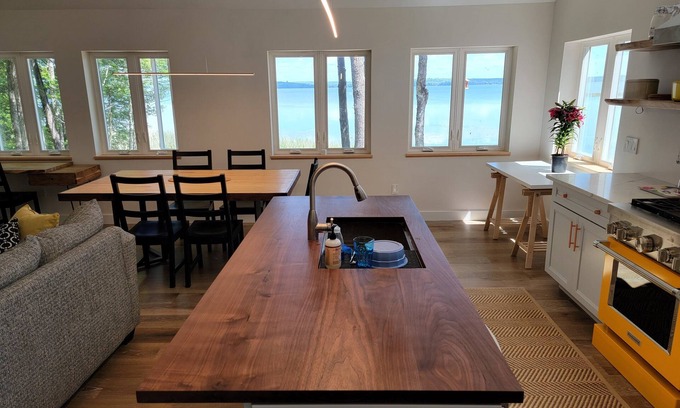 Mariaville House | Bright Modern Lakeside Retreat Newly Built!