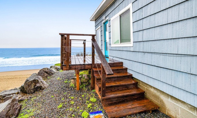 Gleneden Beach House | Bright oceanfront home with easy beach access & amazing views