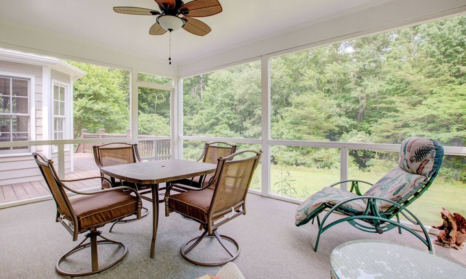 Rio Apartment | Bright & Peaceful Family Retreat in Charlottesville