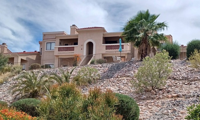 Fountain Hills Condo | Bright, quiet condo in Fountain Hills with mountain views! Brand new on VRBO