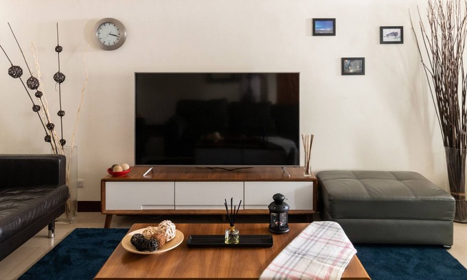 Zhongzheng Apartment | Bright Spacious Apartment above Shandao MRT
