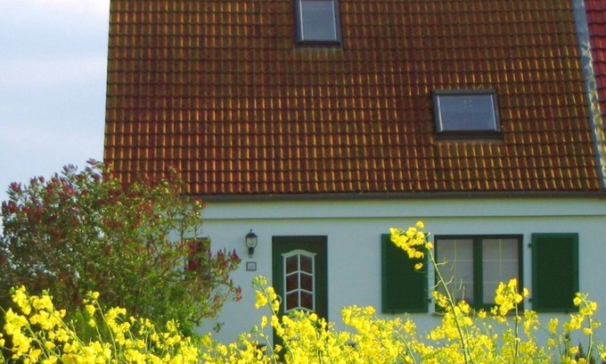 Ludershagen Apartment | Bright, spacious, family-friendly apartment with private terrace and garden