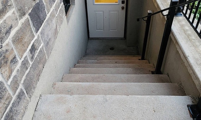 Downsview Apartment | Bright Spacious Self contained 3 bedroom Basement apartment