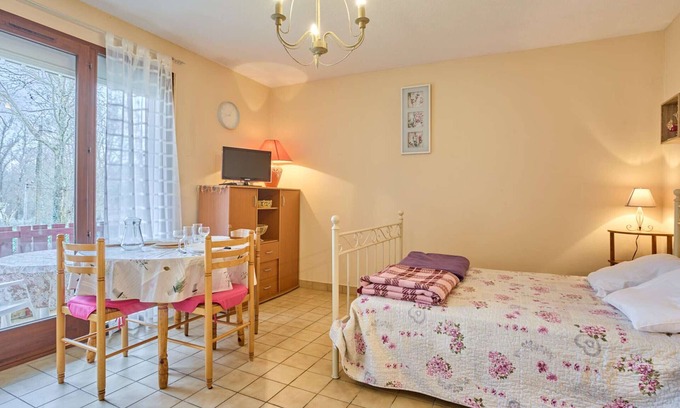 Barbotan-les-Thermes Apartment | Bright Studio T1 with Terrace, for 2 Guests - Free Wifi