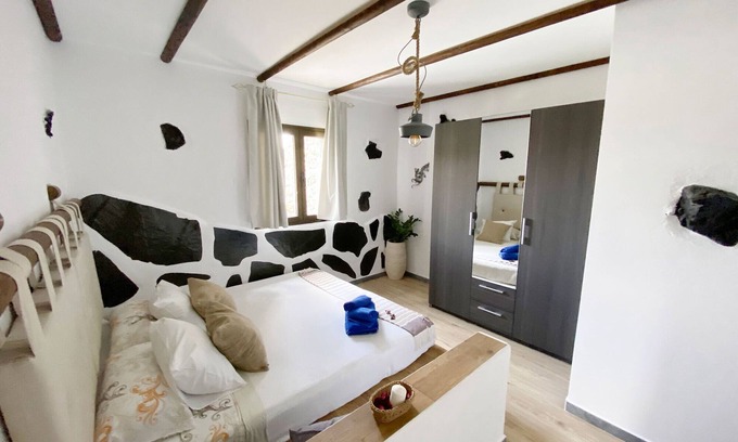 Tinajo Apartment | Bright suite with terrace