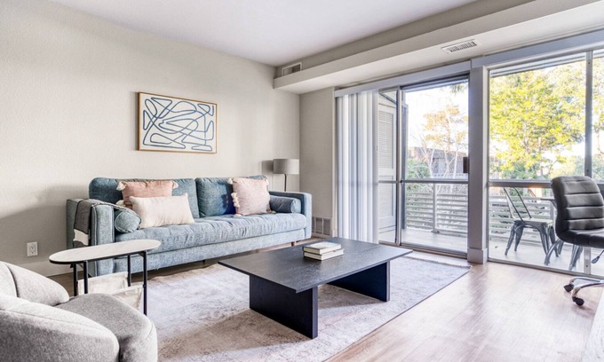 Sunnyvale West Apartment | Bright Sunnyvale 1BR w/Pool, Gym & W/D, 10 mins to Target, by Blueground