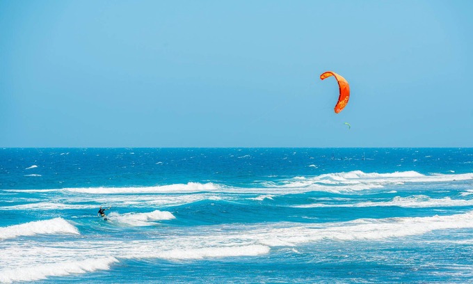 El Medano House | Bright townhouse facing the sea