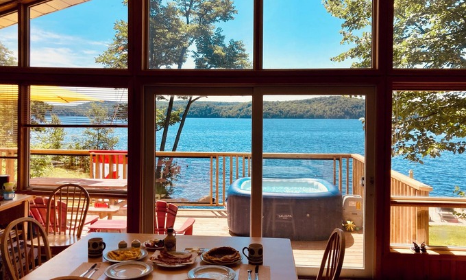 Hastings Highlands Cottage | Bright Viceroy Cottage with shallow entry & spectacular views of Baptiste Lake
