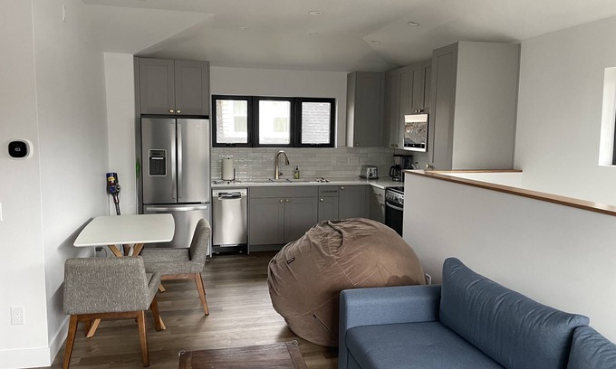 Berkeley Apartment | Bright, Walkable City Guesthouse! Brand new construction with lake views!