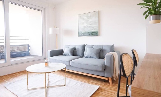Favoriten Apartment | Bright & Wonderful Apartment