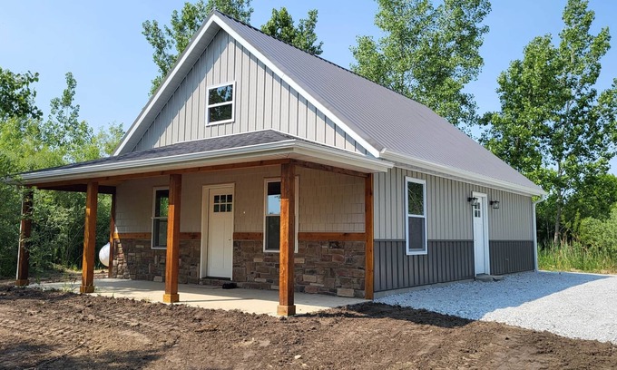 Rensselaer Cabin | Brightstone Lake Cabin 1