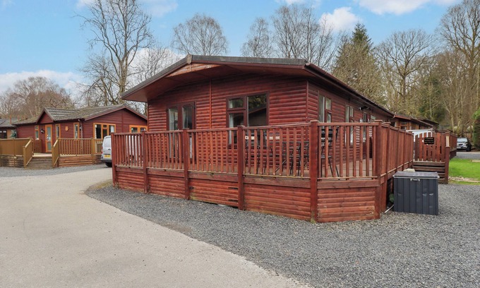 Windermere Cottage | BRIGHTWATER LODGE, pet friendly, with hot tub in Windermere