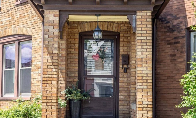 Williamsport Apartment | “Brik House”Near UPMC, Penn College, Lyco College and Little League World Series