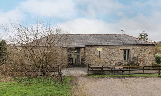 Dartmoor Forest Cottage | BRIMPTS BARN, pet friendly, character holiday cottage in Princetown