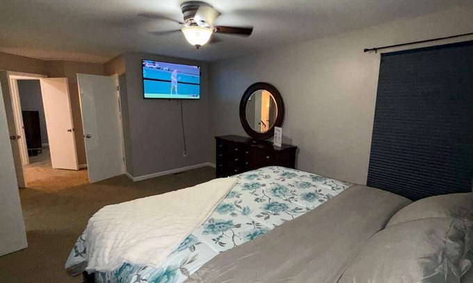 Randallstown House | Bring the whole family to Unique Luxury Home, it is simply home away from home.